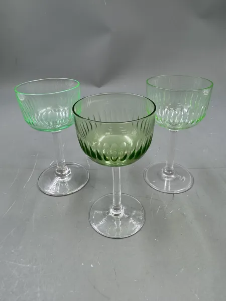 3 stk Vintage vin/ hetvin glass