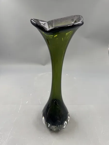 Vintage Kunstglassvase i dyp grønn