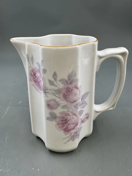 PP- Eldre Mugge med klassisk rosa rosedekor