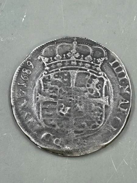 Eldre Sølvmynt eller en replika/ kopimynt datert 1689