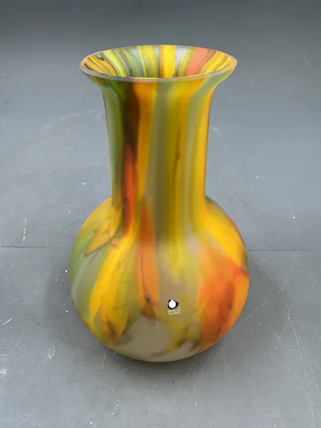 Pukeberg Sweden -Kunstglass vase