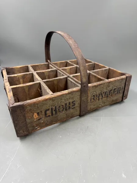 100 år gml schous ølkasse