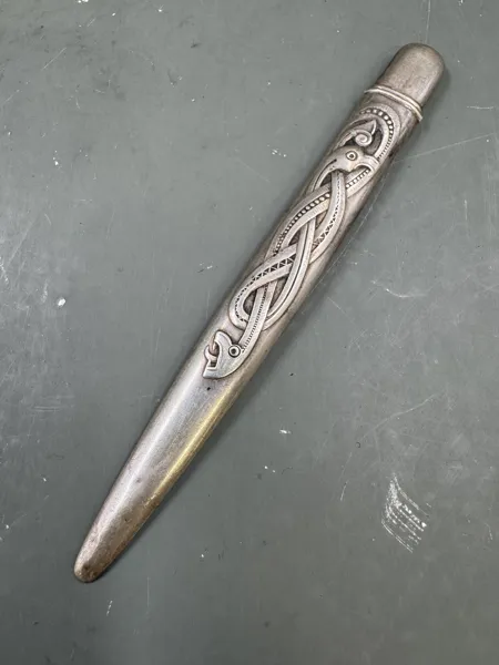 Sølv blyholder  i dragestil