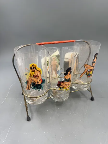 6 ulike retro glass i stativ 50-60 tallet