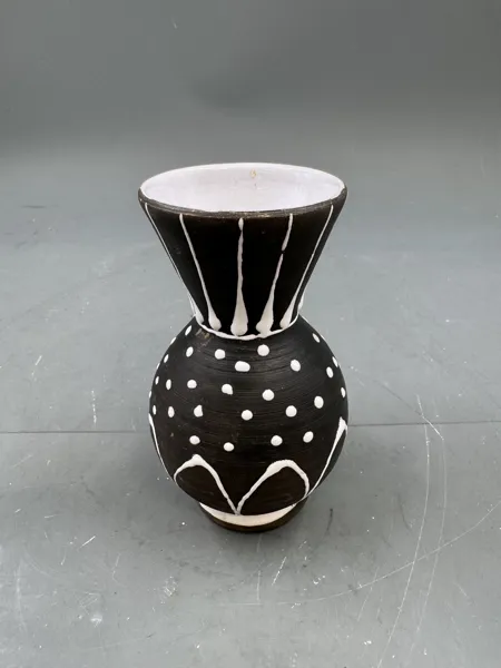 Larholm vase