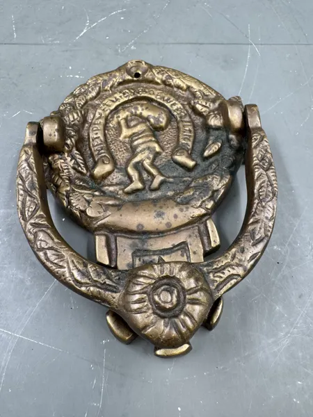 Gammel Dørhammer i messing