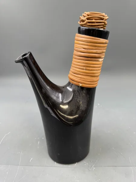 Svart Glassert tekanne "Ceylon"
