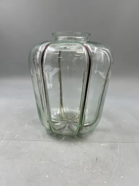 Gammel designet vase/ kuppel?
