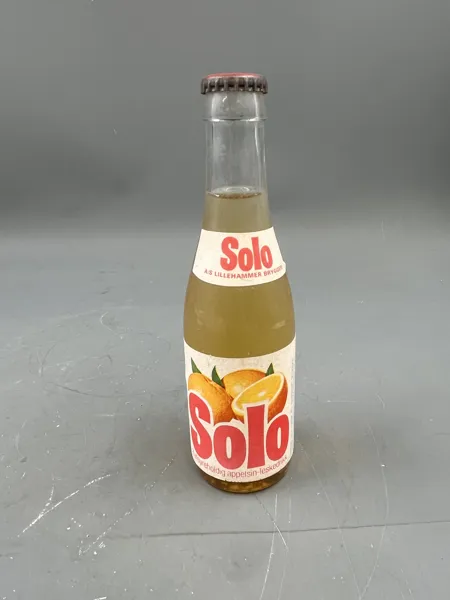 Uåpnet gml solo flaske