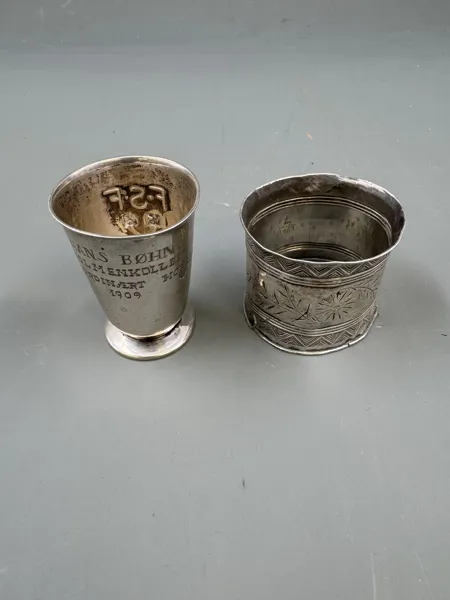 Sølvpokal + ring