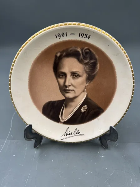 Stav, flint Platte m/ motiv " Martha "
