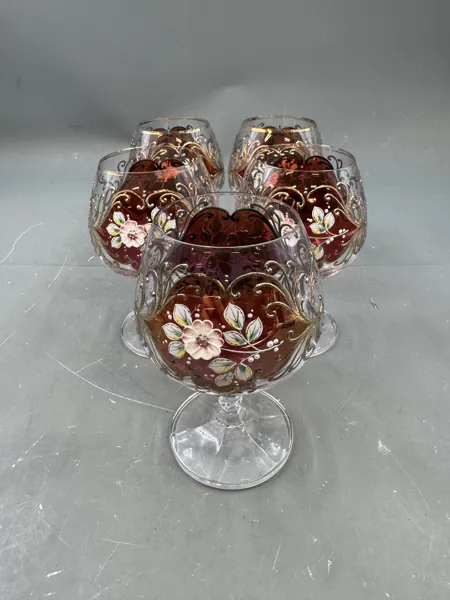 5 stk glass på stett 